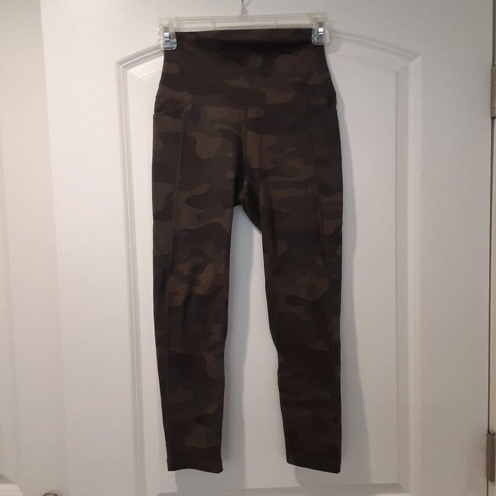 Senita Athletics Shakti 7/8 Capris